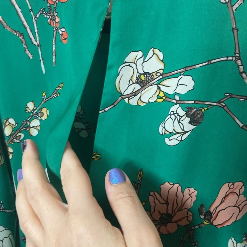 Green Zara Silky Floral Mini Dress short Satin Medium Bell Sleeve Cold Shoulder - Picture 7 of 9